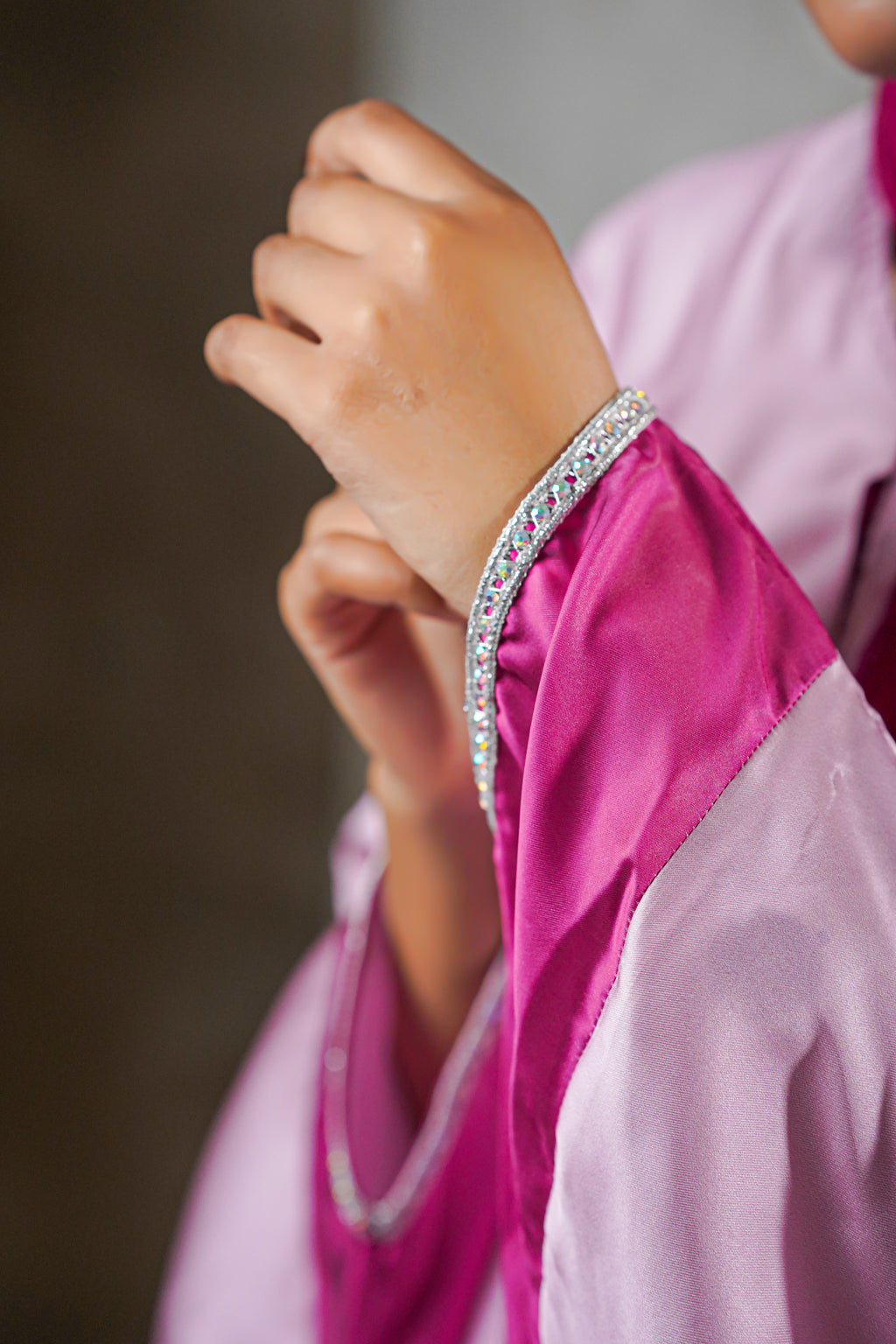 Rose Radiance Satin Abaya – Ombre Perfection with Crystal Trim