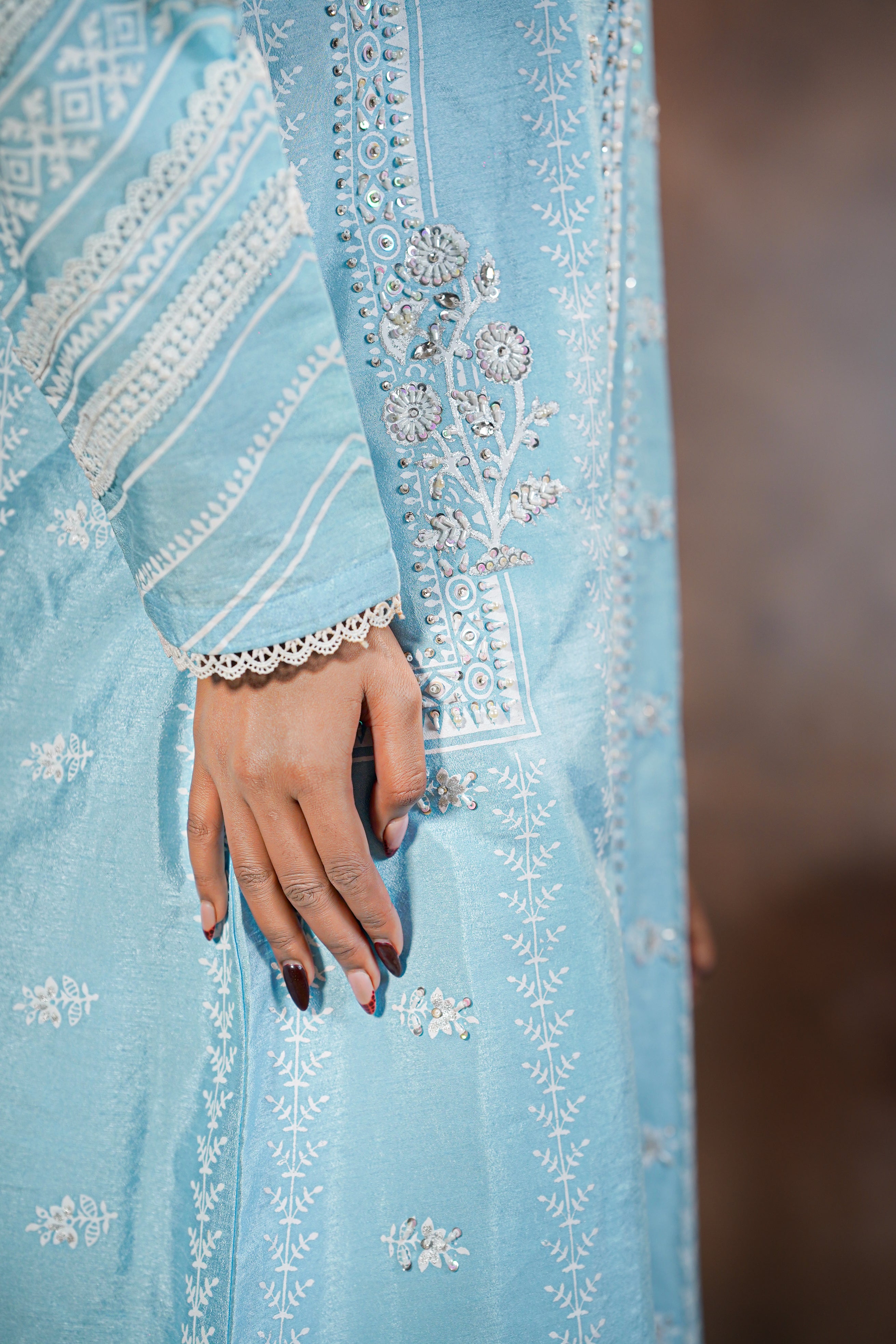 Sky Lace Abaya – Elegant Embroidered Two-Piece Set