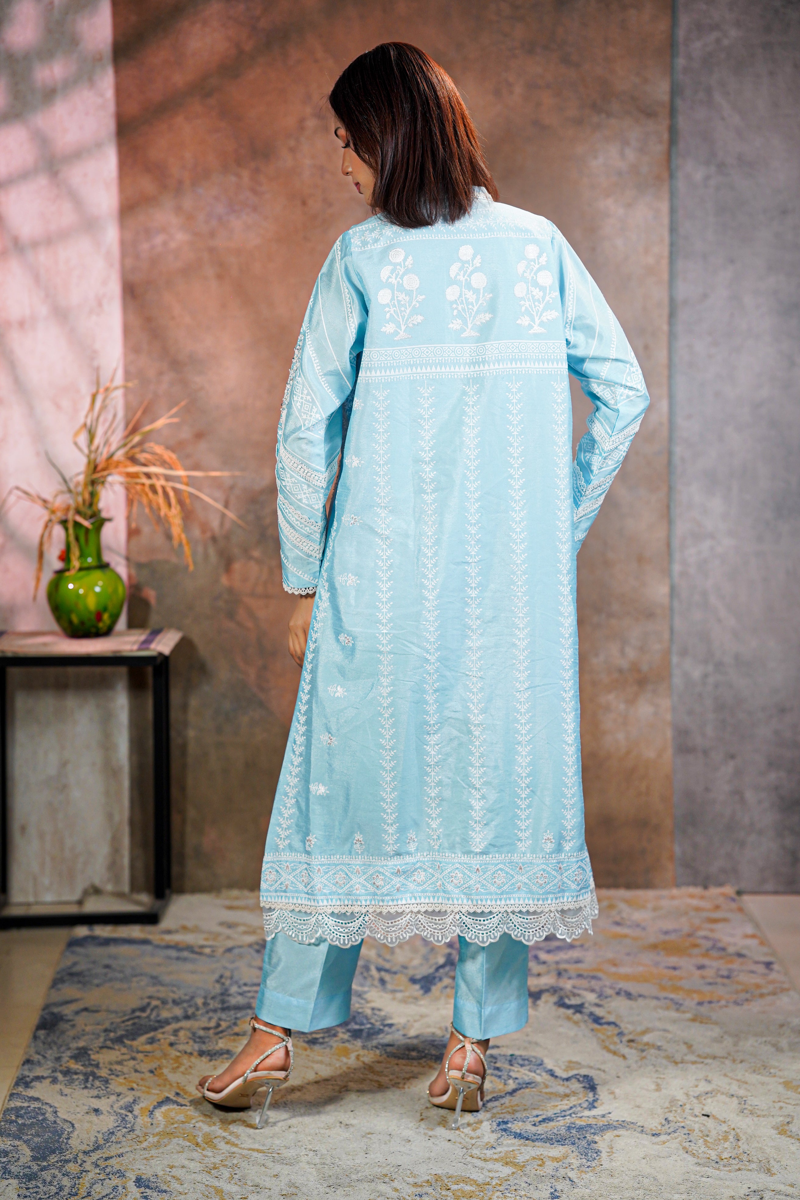 Sky Lace Abaya – Elegant Embroidered Two-Piece Set