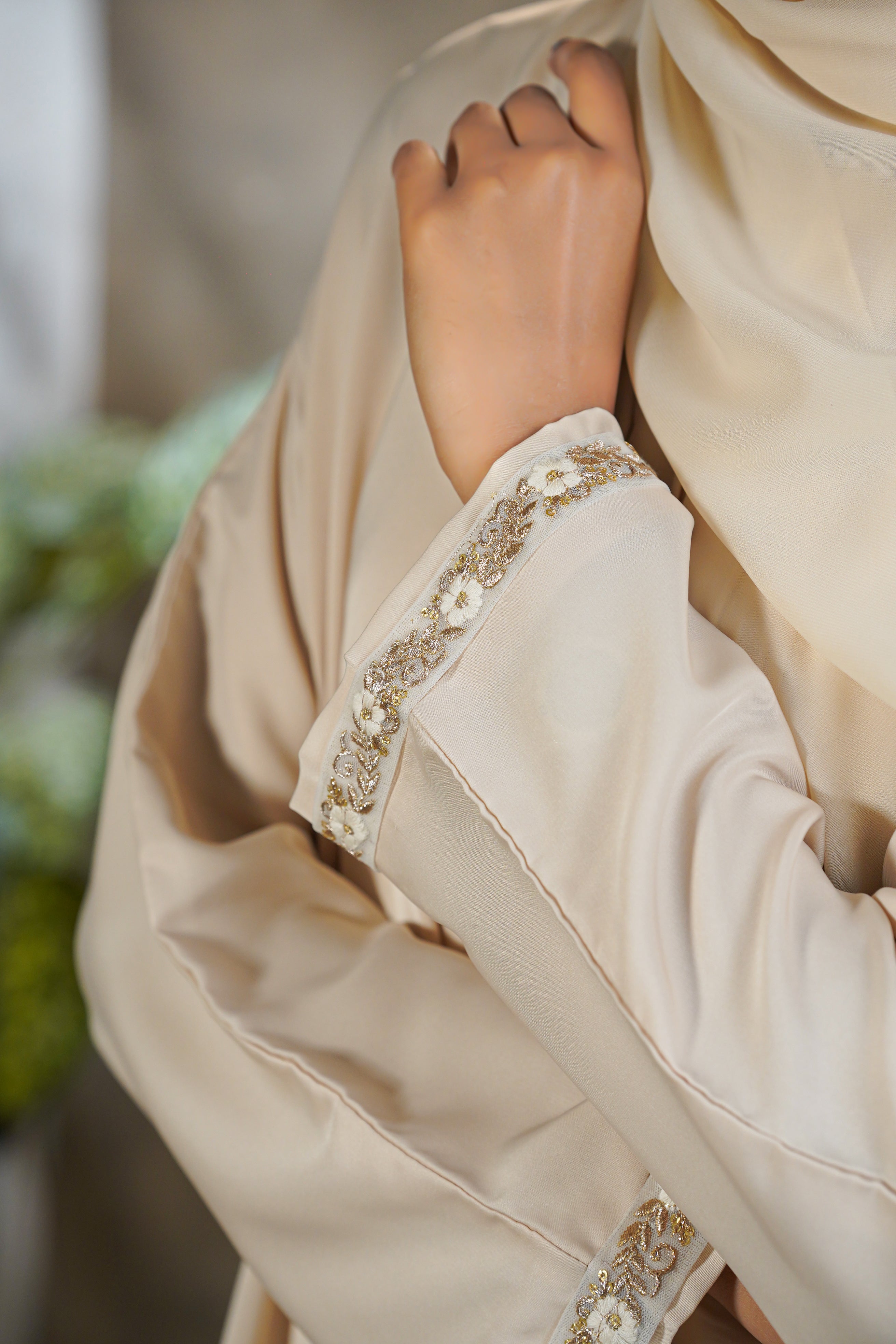 Classical Beige Abaya