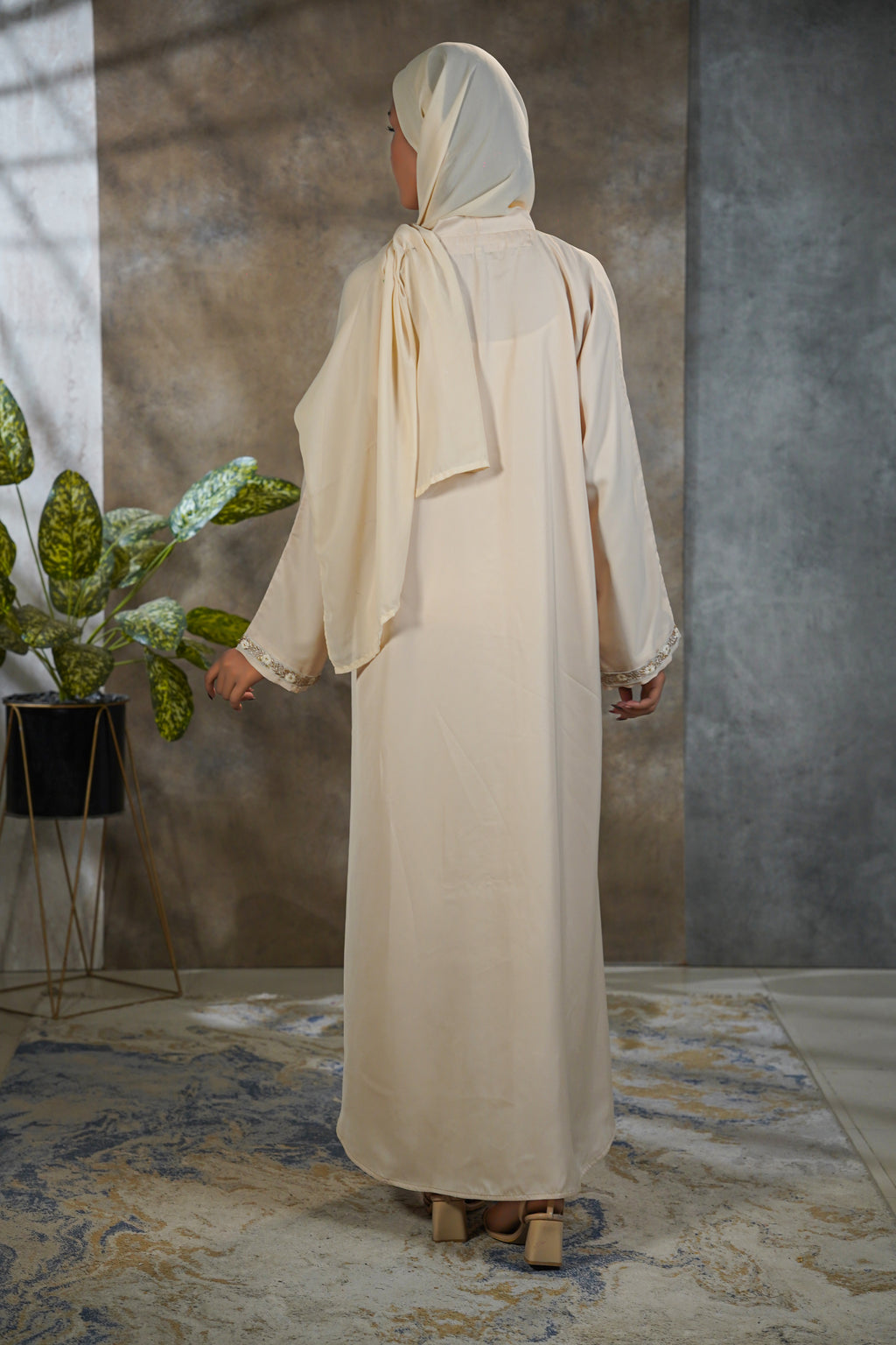 Classical Beige Abaya
